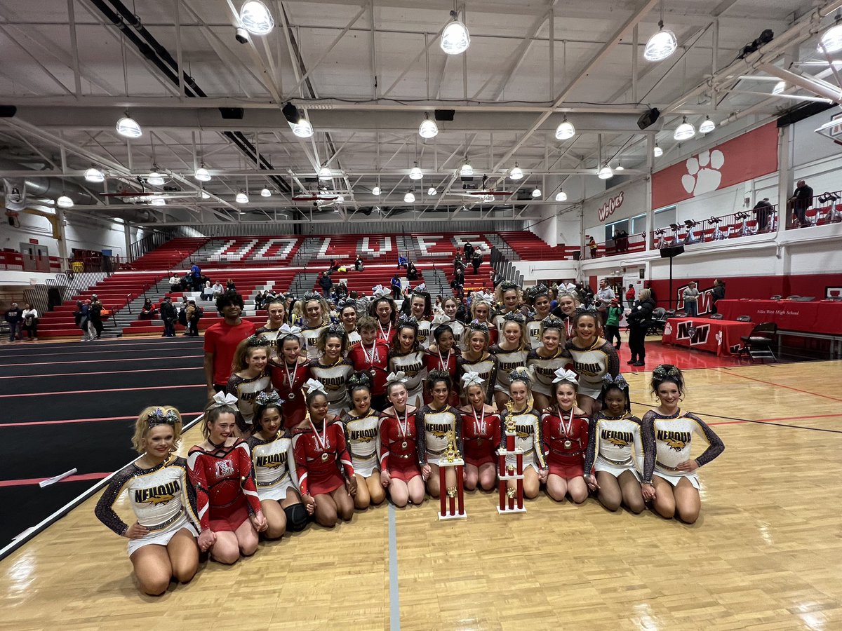 NVHSCheer's tweet image. Varsity ending the weekend with a HIT and 2nd Place at Niles West! Two great performances this weekend!! GO CATS! 😻💙💛 #StandardOfExcellence