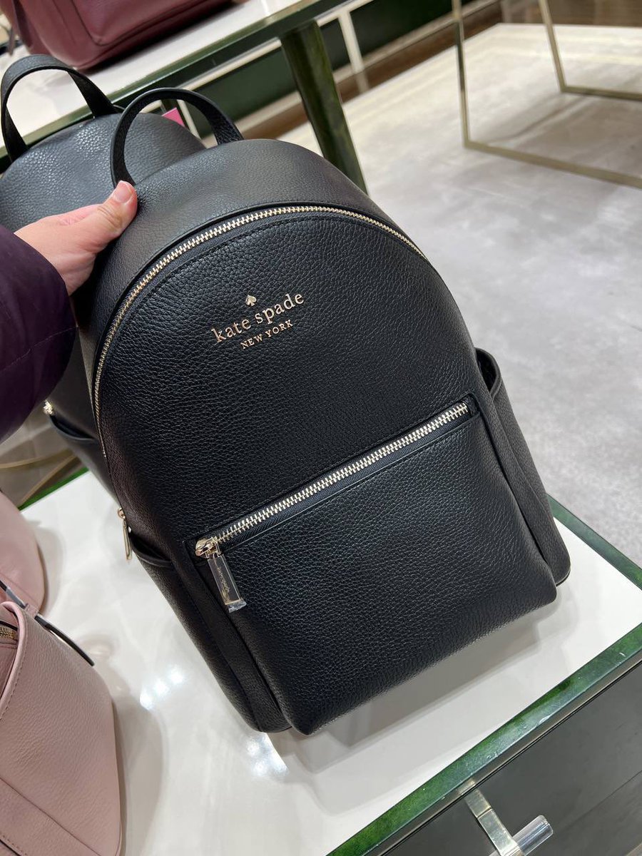 dyradyre's tweet photo. Mommies nak tanyaaa, kalau baby bag senang pakai tote or backpack ? https://t.co/qmDCH6kCqh
