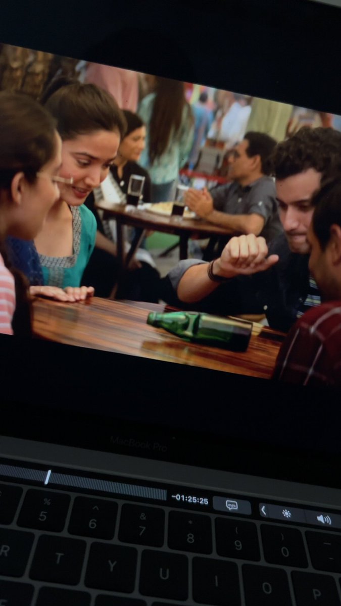 CinemaMahima's tweet photo. #Manoj &amp; #Shraddha���s real story is so awe-spiring!! 
Real Manoj &amp; Shraddha in the background, what a frame!! #12thFailMovie  #12thFail https://t.co/kKLKPWE6R7
