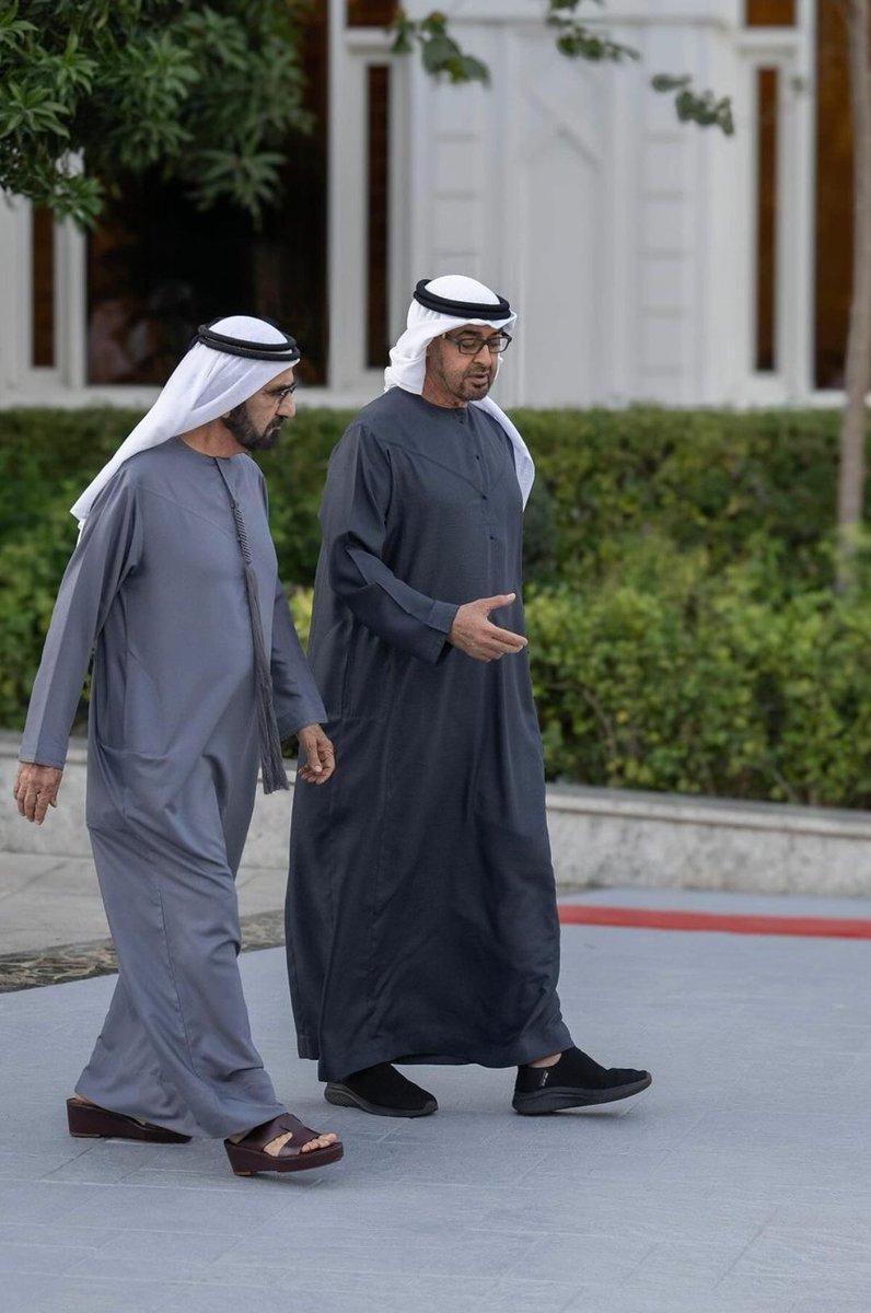 بكم نفاخر الأمم ونتباهى بكل خطوة.. 🇦🇪💪
#الامارات #UAE
#محمد_بن_زايد #محمد_بن_راشد