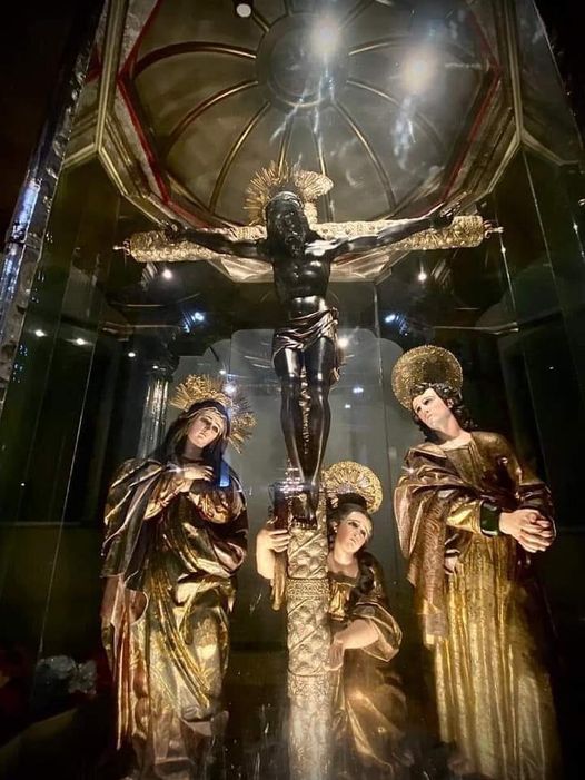 ProcesionesGuat's tweet photo. 15 de Enero, festividad del Cristo Negro de Esquipulas.

Te pedimos Señor que la esperanza de una nueva Guatemala se haga realidad, Bendice a nuestro querido País y al Mundo Entero.
#procesionesdeguatemala
#SeñorDeEsquipulas https://t.co/40HDwVZhmb