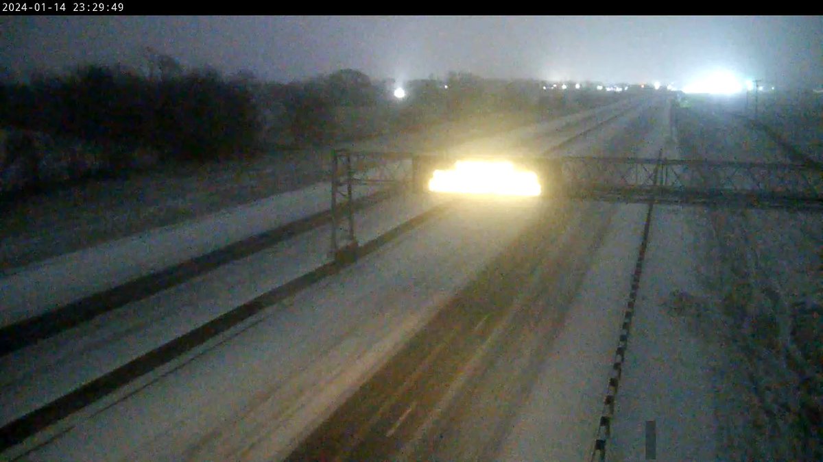 smiths_fire's tweet photo. Current road conditions on I-65 at the 36.5 MM. https://t.co/okNGKzFWhy