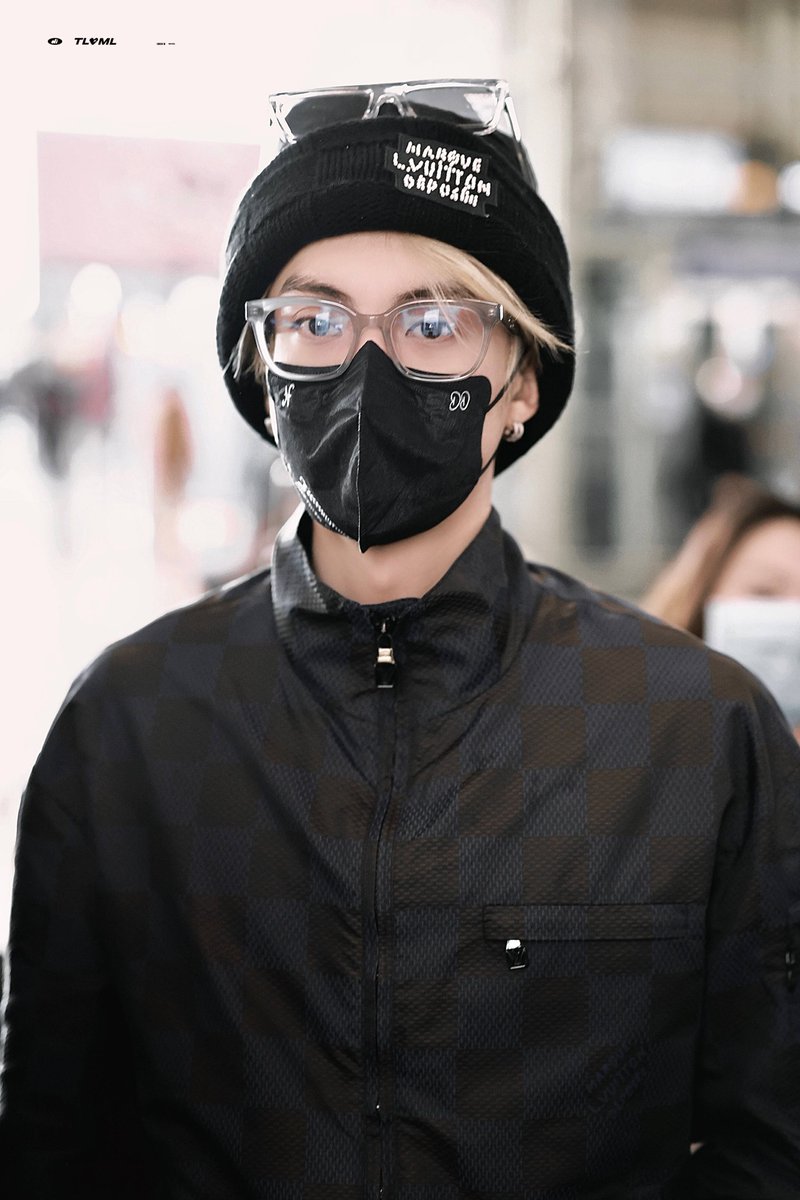 dwangpics's tweet photo. 011524 - DiDi leaving for Paris Fashion Week
  
cr:Tloml·王鹤棣
↬#DylanWang #WangHedi #王鹤棣 https://t.co/cVuWCX7MgM