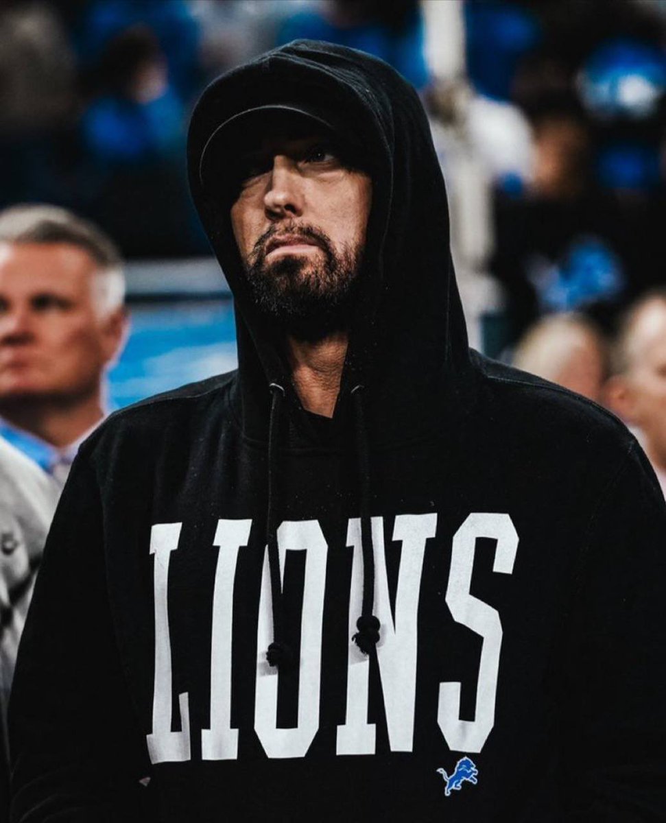 The lions can thank Eminem for bringing his goat aura to the game and getting them the win 😮‍💨😮‍💨😮‍💨

Another W for the goat in the history books… #Eminem2024