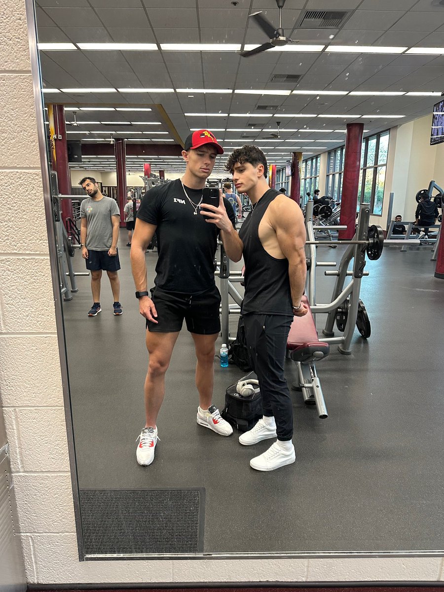 itskylemj's tweet photo. Genes 🧬 https://t.co/tVHWXrToBw