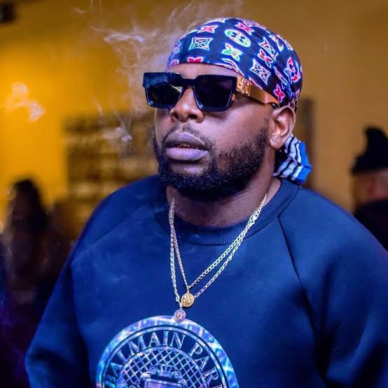 Am_Blujay's tweet photo. Never forget DJ Maphorisa gave us

-Y-tjukutja
-Mafikizolo "Khona" (ft. Uhuru)
-Via Orlando Remake
-Professor "Jazabel"
-Sjava "Ngempela
-Particula 
-Shekhinah "Suited"
-Midnight Starring
-Kwesta (ft. Cassper Nyovest) "Ngud'"
-Wizkid "In My Bed"
- Soweto Baby https://t.co/9stUMVolM3