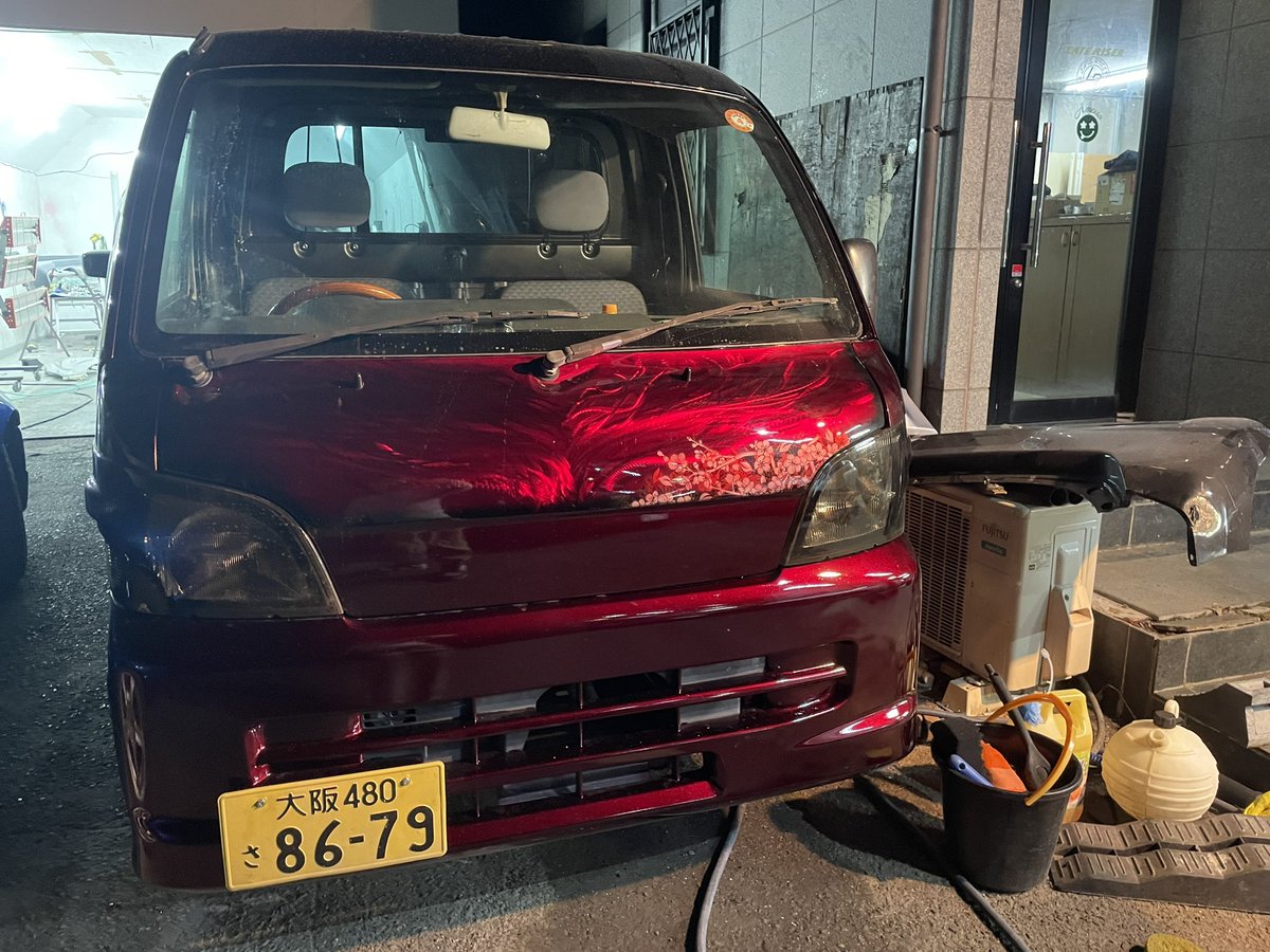 kaaaaiooo's tweet photo. キャンディーレッドの軽トラ
ヤフオクにも出すけど
欲しい方にいますか？
最高に目立ちます！ https://t.co/TiBSKJtsHl