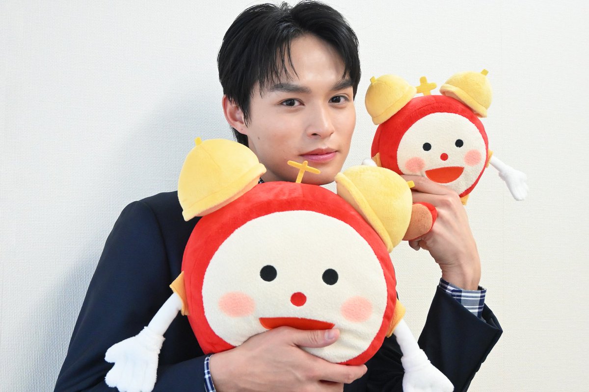 mezamashimedia's tweet photo. 『#めざましテレビ』明日23日に最後の登場⏰

1月のエンタメプレゼンター
#兵頭功海 さんサイン入りチェキを1名様に🎁

1️⃣@fujitvviewをフォロー
2️⃣このツイートをRT で応募完了🎉

⚠️締切は1月29日(月)23時59分
当選者にはDMでご連絡💌

▶︎https://t.co/UMbr8m6TiT

@hyodo_katsumi @cx_mezamashi https://t.co/xMAZlQBwIM