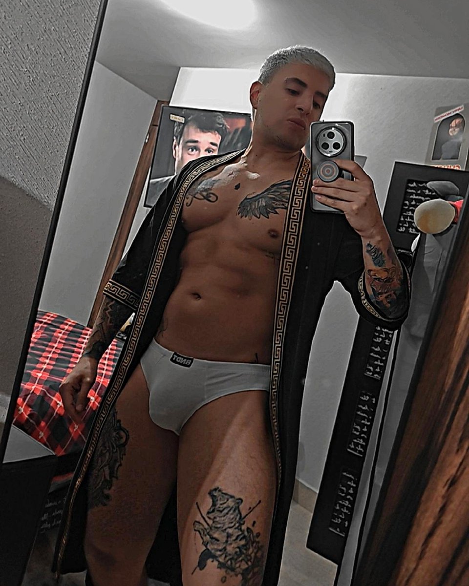 Alan_elduque's tweet photo. Tengan dulces sueños 😈🍆😇 https://t.co/Q9cK6Sl7QE