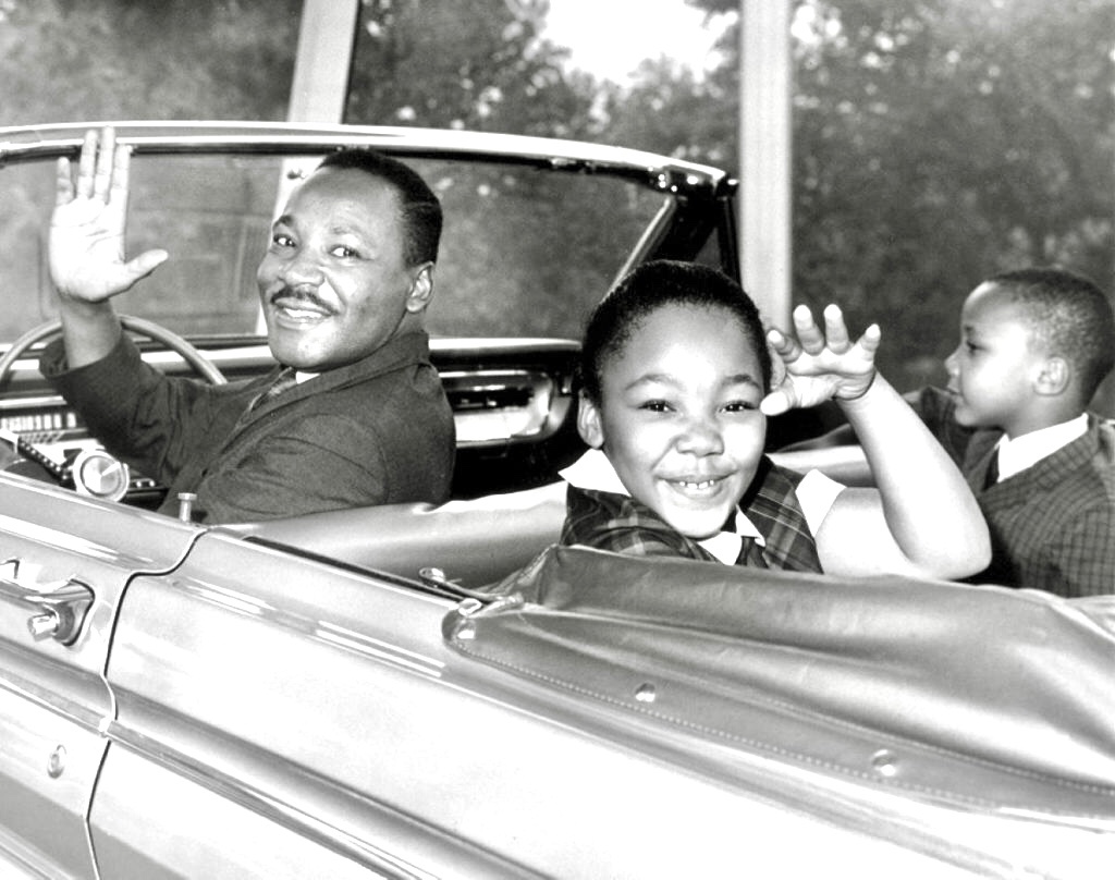 KatCressida's tweet photo. NEVER was #DISNEYLAND’s
part in #AmericanHistory ♥️
MORE #POIGNANT...
THAN TODAY 🇺🇸
2 WKS before losing #MLKJr 😔
HE HAD #PressConference
at 🇺🇸 #DisneylandHotel
HIS MISSION ✊🏾
#BreakTheSilence
HONOR #MLKHoliday ♥️ RT
@Adorian1989 @JudyWinslow_fm
@LombardLoyLand @DisMomKnows https://t.co/rUpgaWls02