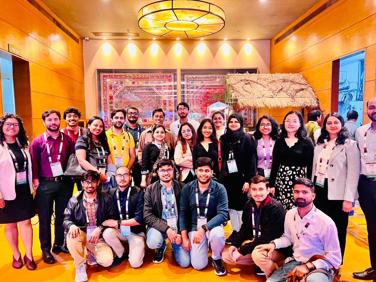 suchi_ghosh93's tweet photo. Memorable moments from #sabic24 brilliantly organised by @DeyIACS. Great sessions, great minds. Honoured to receive best poster award for the team @ArnabDuttaIITB https://t.co/IcdTLw1B2h