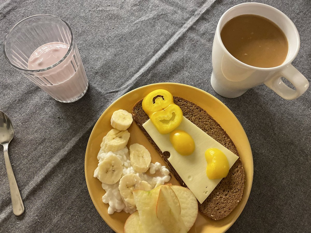kasslerGBG's tweet photo. Måndag! Det tarvar en god frukost gör att kunna göra dagen bra. Nu kör vi! #gladaremåndagar #vision_fack https://t.co/8AXfAtd14d