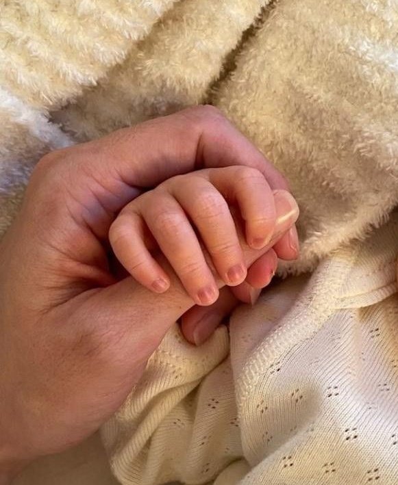 b00klyn's tweet photo. Digam olá para o Kaleb Campbell Delmare de 3,300g e 50 cm. https://t.co/RZJxRAuObr