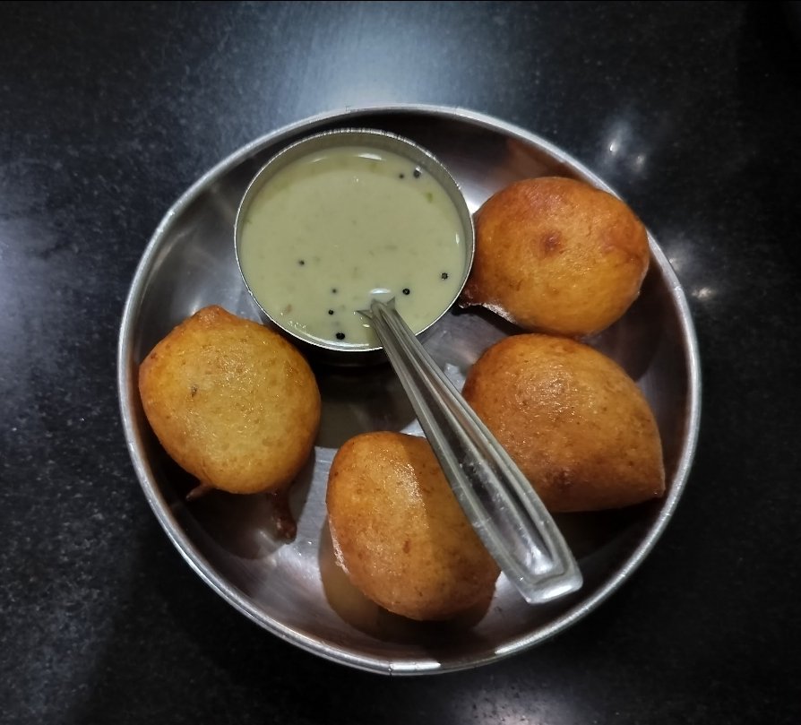 leelanithinrao's tweet image. Mitra Samaj
Car street, Udupi
Established in the year 1947
A place where Masala Dosa was first made 🧡
#udupi #mitrasamaj #leelarao