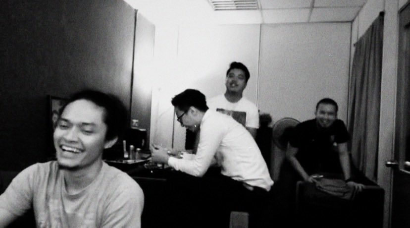 Inna lillahi wa inna ilayhi raji'un

Semoga Allah SWT merahmati rohnya, mengampuni segala kesalahannya, menjadikan syurga sebagai ganti tempat tinggalnya dan menempatkan arwah di kalangan orang-orang yang beriman.

<a href="/ucopclassmates/">Ucop Classmates</a>