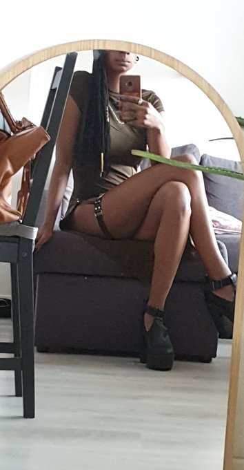 This is a reminder that whatever goddess wants goddess gets.  femdomnl findomnl ebonygoddess bnwo tikkieslaaf