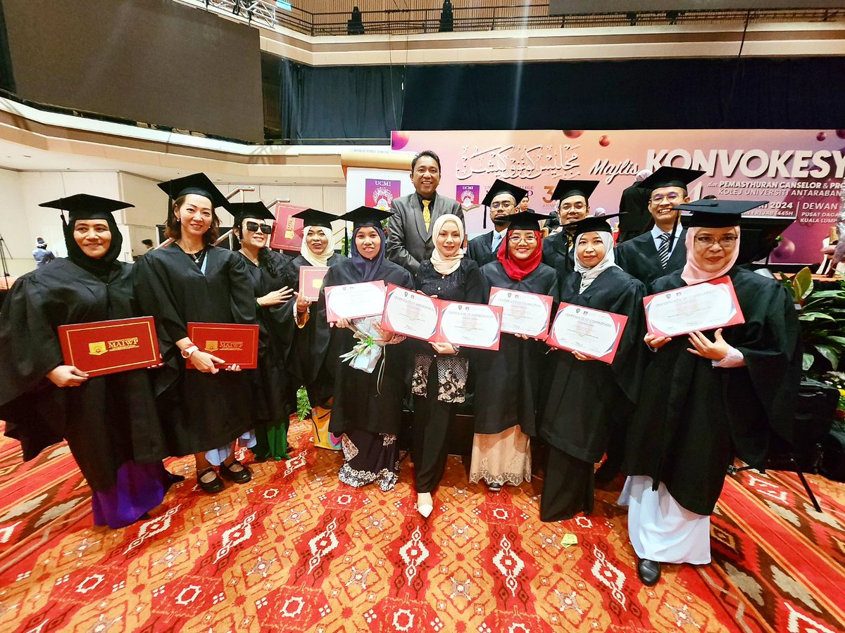 DrNormanNorawi's tweet photo. With my students...Professional Certificate in Nutritional Medicine at UCMI University https://t.co/VYS1Tp8l9q