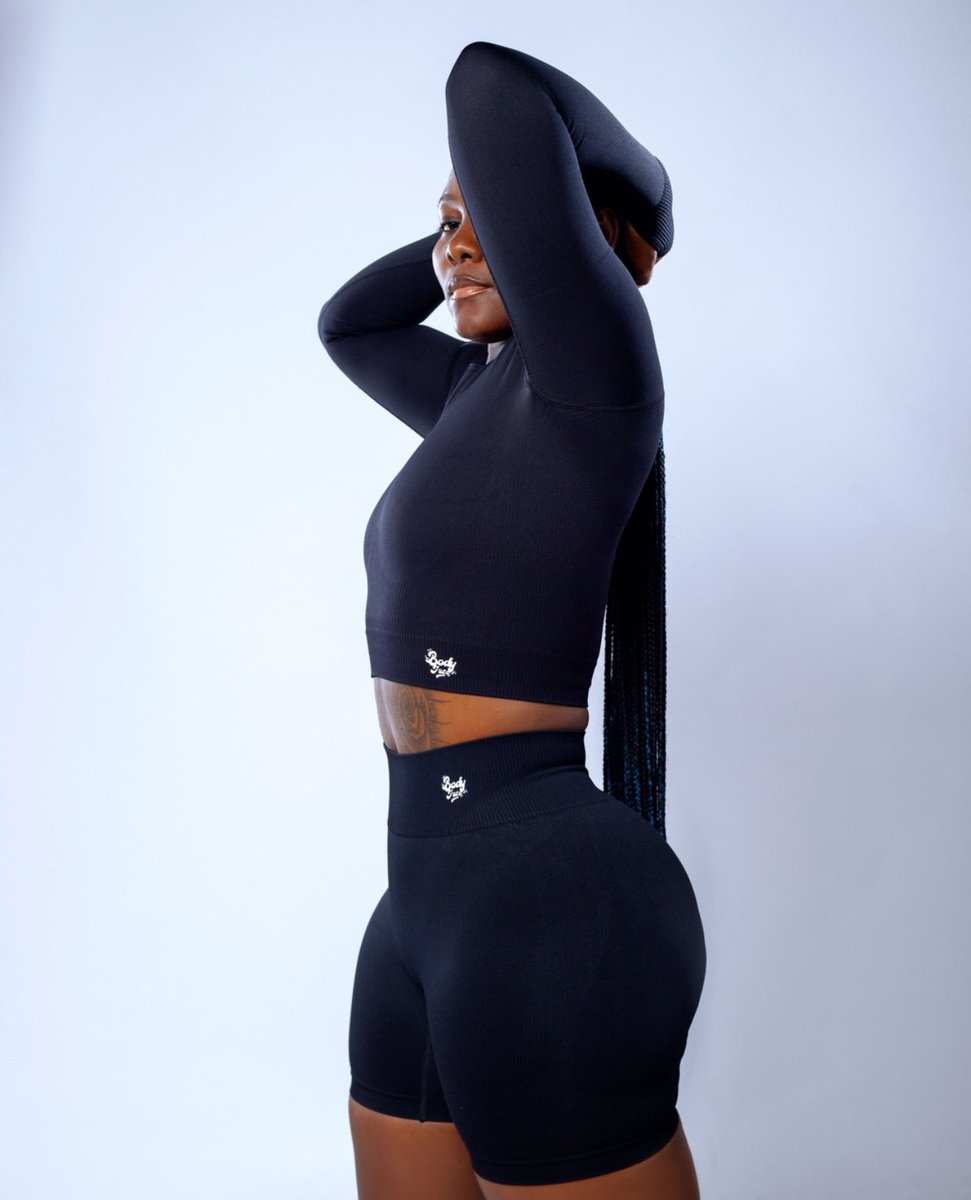 bodyjuce's tweet photo. @bodyjuce Black FITs issa MUST Have 👌🖤
•
Add to Cart 🛍️🛒 Link in Bio @bodyjuce https://t.co/8yvhu8JnRJ