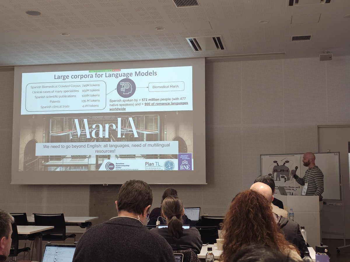 Second keynote from #BLAH8 has <a href="/MKrallinger/">Martin Krallinger</a> showing all the awesome work being done <a href="/BSC_CNS/">BSC-CNS</a> regarding clinical NLP and for low-resources languages as well.