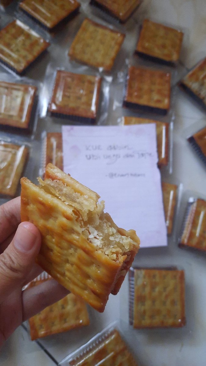 EndangAlfarizy's tweet photo. @niwseir Maaf izin ka. Yang berkenan boleh bantu RT nya 🙏
Semoga ada yg mau jajan
kue gabin ubi ungu, tape, pisang, ketan dan isi ragout
3ribu satunya ( buatan sendiri )
Pengiriman dari Bogor🙏 dikirim jauh pun aman..
Daerah bogor bisa cod di surken / gosend https://t.co/AsXAdu1d04