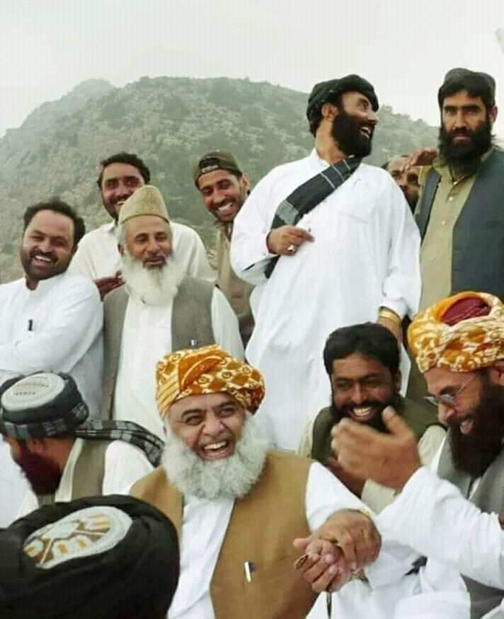 ان شاءاللہ اس دفعہ حکومت میں جمعیۃ علماء اسلام کی اچھی خاصی پوزیشن ہوگی، بس ہم نے اپنی غفلت اور کوتاہیوں سے اپنی جماعت اور قائد ملت اسلامیہ مولانا فضل الرحمن صاحب دامت برکاتہم العالیہ کو کمزور نہیں ہونے دینا ہے.
