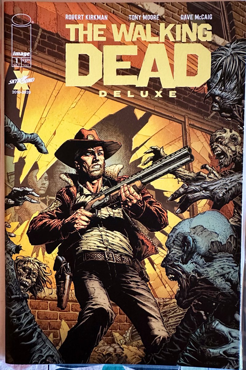 ⚠️SORTEO DE BLUE MONDAY‼️

Para mejorar el “peor día del año” sorteo de dos comics USA originales

- Hallow’s Eve 1 con una gran portada de Alex Ross del Duende Verde

- The Walking Dead 1 en color

2 comics, 2 ganadores

Para participar: sígueme y RT a este tuit

Solo hoy lunes!