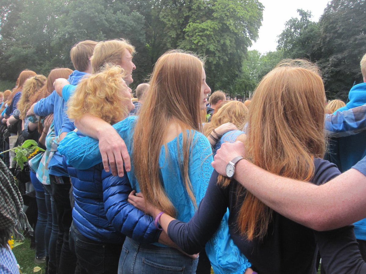 TheRedheadDays's tweet photo. Beat Blue Monday beautiful Redheads💙! #BlueMonday #BlueMondays #BeatBlueMonday #BlueMonday💙 https://t.co/2OZ3dD5tsE