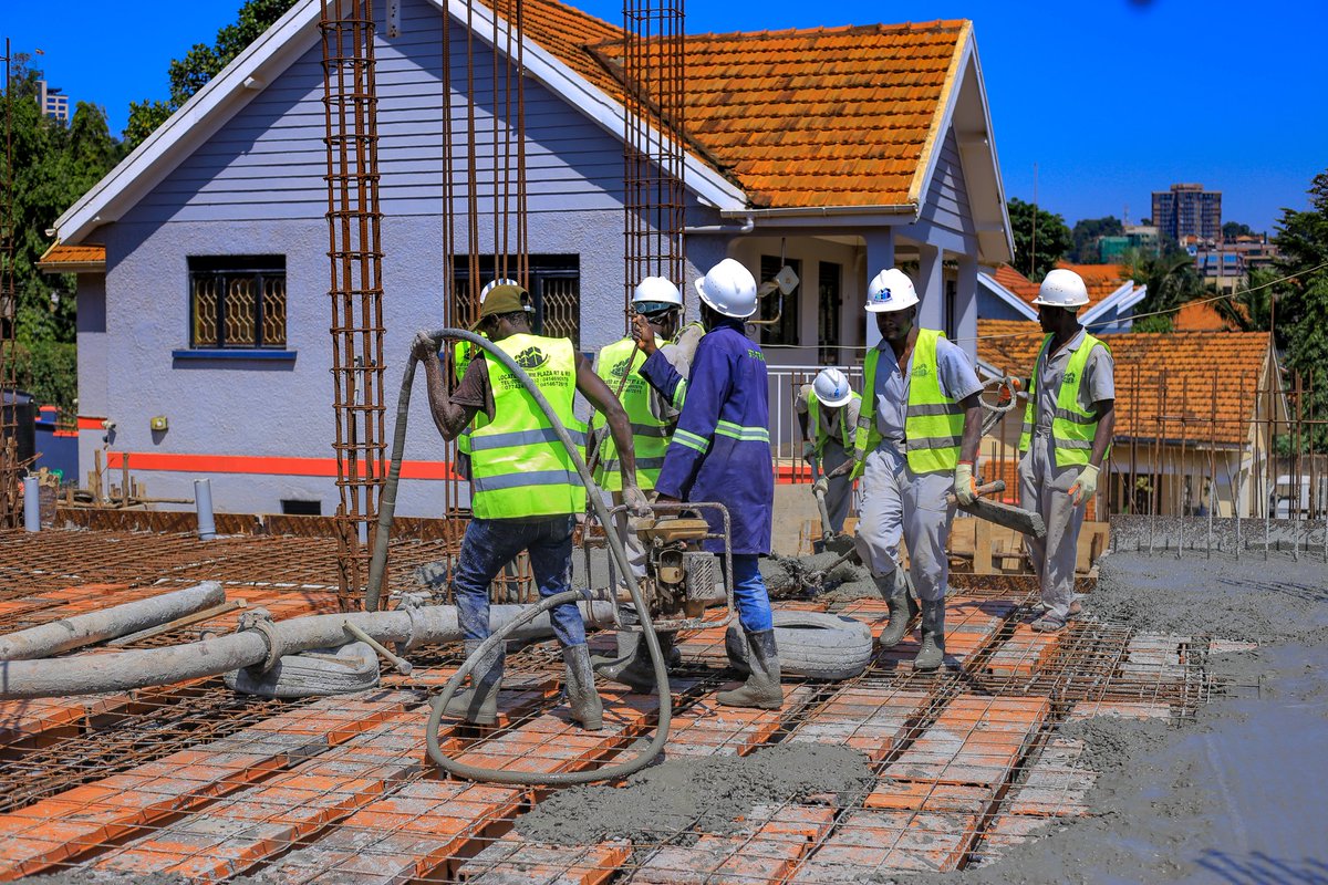 ste_trahGCLtd's tweet photo. Every construction project is unique and different. We have the experience to match your needs and deliver quality results. 
For more details, visit our website https://t.co/XdHrwnELqc or email stetrahgencontractorsltd@gmail.com WhatsApp +256774242076. https://t.co/QrU6PWbQqF