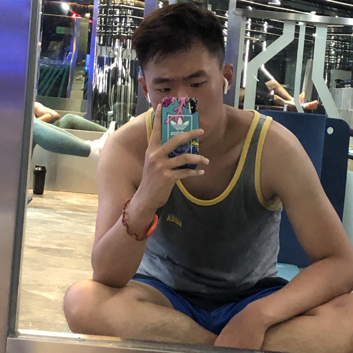 190cmdady's tweet image. 我喜欢的人  从来都不是喜欢我的那个