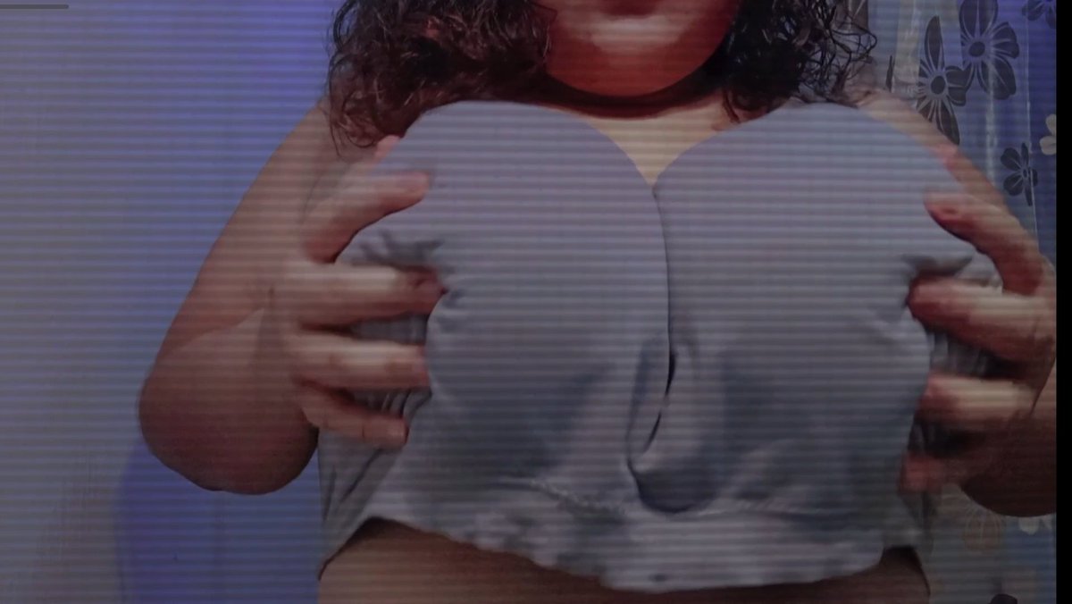 Ed22081's tweet photo. Quisieras tenerlas en tu boca?🍒🤤🔥😈
Vídeo completo en mi #onlyfans  
https://t.co/QR8fVWsfHm

Volvemos con contenido🔥
Venta de contenido personalizado🔥

#onlyfansgirl  #onlyfan  #onlyfansbabe #onlyfanspromo https://t.co/6DUJGpNOTL