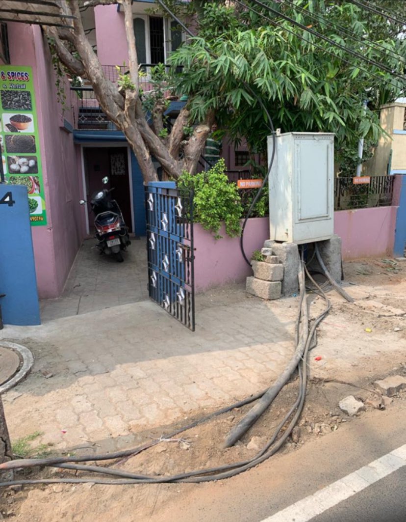 cranker04's tweet photo. @TANGEDCO_Offcl @tangedco_sechnn … Please look into this issue and resolve at the earliest as it is causing serious safety concerns where senior citizens and children are staying. https://t.co/BiaAXkhNj2