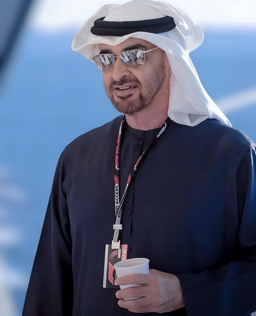 لو حصل لگ فرصـه تقـابل سـيـدي 
وقـائـدي #محمد_بن_زايد حفظه الله ورعـاه 
ماذا سـتقول لـه ..♥️😇