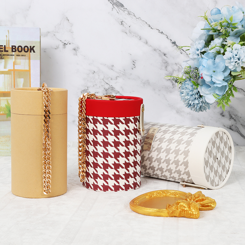 jialanpackage's tweet image. New year's best-selling internet celebrity houndstoot design cylindrical paper tube wholesale
Moq:1000pcs/size,provide free design logo printing.
Color:Red,brown,Grey
Size：10*14.5cm（L：h）
Welcome to order.click“good-package.com”know more.#papertube