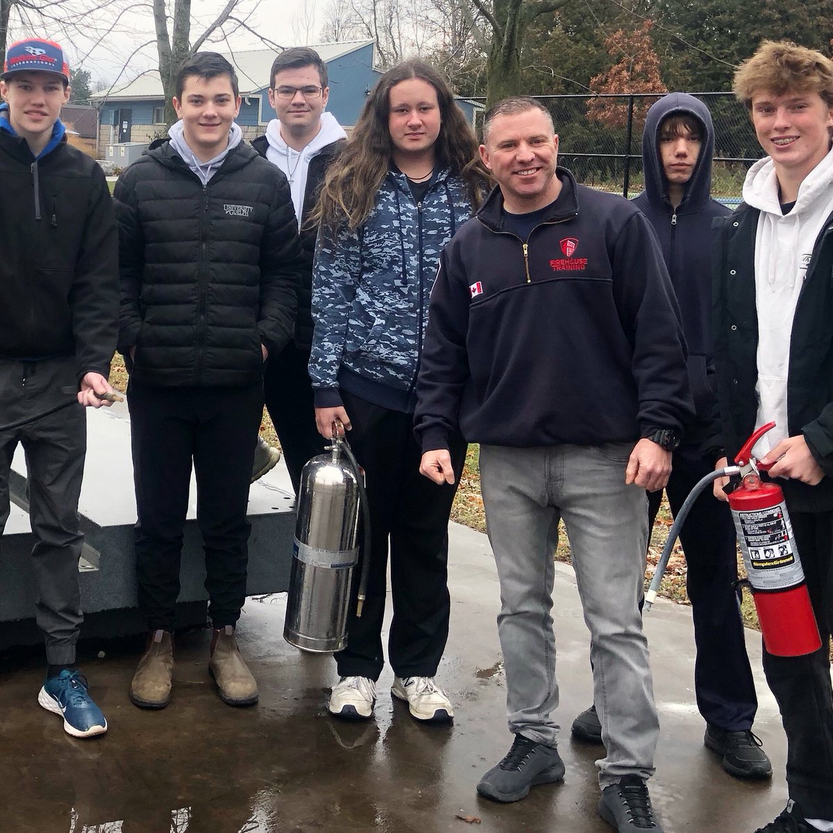 FirehouseTrain1's tweet image. We have a few more Fire Extinguisher &amp;amp; Fire Safety Classes booked for January. Book your co-op students or workplace training with us today.🧯🦺 #shsmclasses #healthandsafety #fireextinguishertraining #workplacesafety #spillresponse #safetytraining #fireprevention