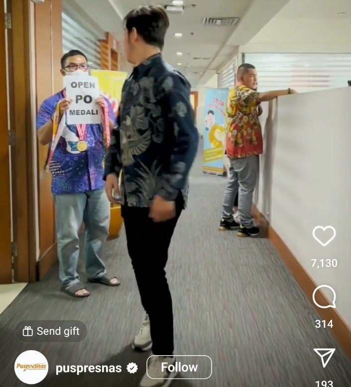 eunwooipb's tweet photo. 💭 sertif olimpiade instagram bisa dipakai buat SNBP? 🤔

‼️ STOP PO MEDALI ‼️
𝘩𝘦𝘭𝘱 𝘳𝘵 𝘵𝘰 𝘴𝘩𝘢𝘳𝘦 𝘵𝘩𝘪𝘴 𝘢𝘸𝘢𝘳𝘦𝘯𝘦𝘴𝘴 

— a thread https://t.co/WzmbgPbAih