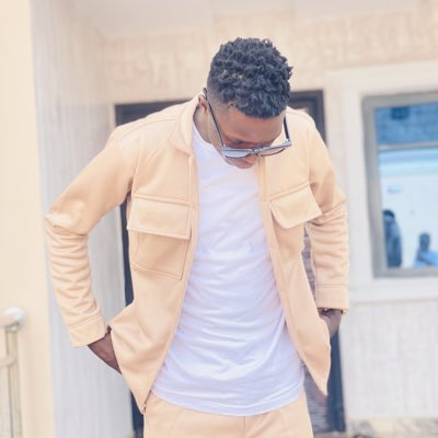fessyjay1708's tweet photo. #NewProfilePic https://t.co/njITE6Slyt