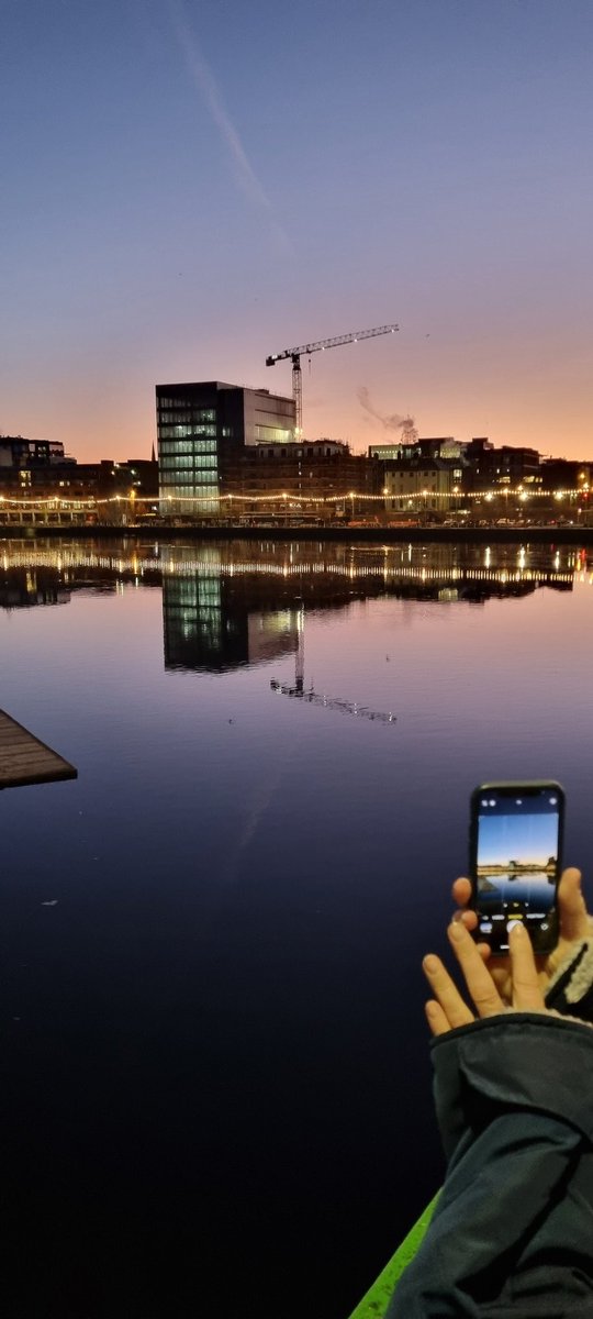 diarmuidpring's tweet photo. Day15 #100daysofwalking
@NewstalkFM #Limerick Absolutely stunning morning in the city to enjoy @WalkThree I am convinced #galwaygirl @themariamchale is become a #limericklady
#RoundTwoCrew 🚶♂️ https://t.co/H9er1vkljN