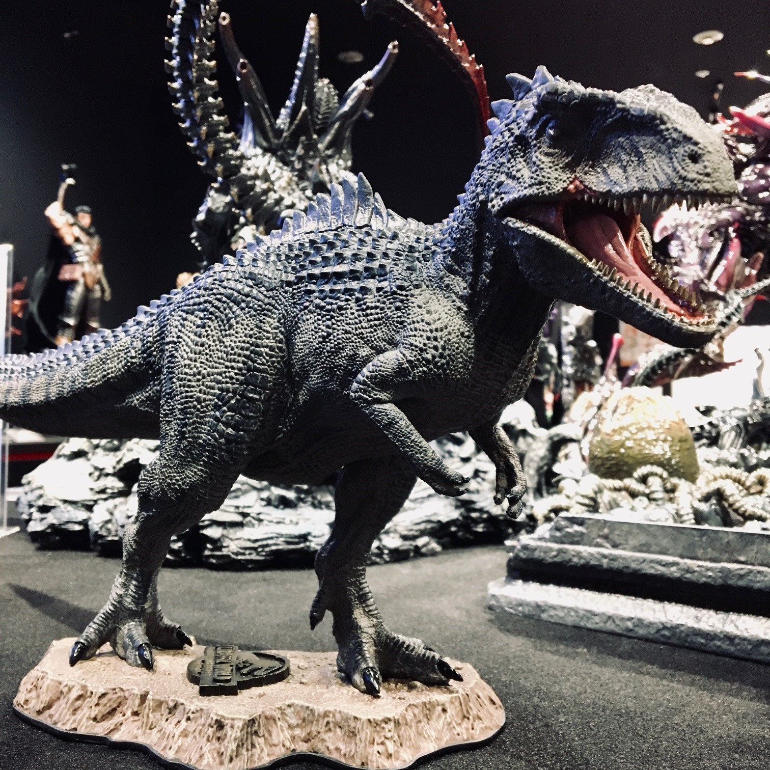 恐竜フィギュア 恐竜 トリケラトプス ビニールモデル 親子セット p-61222