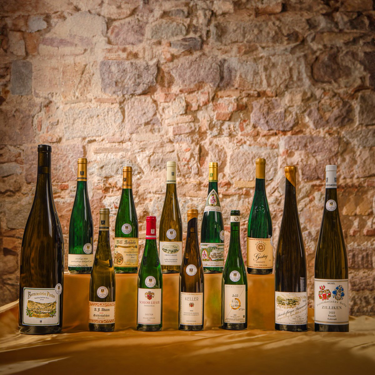 Subasta de Trier 2023: rieslings alemanes exclusivos. Asistimos a esta famosa subasta y adquirimos algunas preciadas botellas. Más de 25 piezas que te ofrecemos en exclusiva y hasta el 31/01 al precio especial de adjudicación*. Disponibilidad limitadísima. bit.ly/3Hkk1fS
