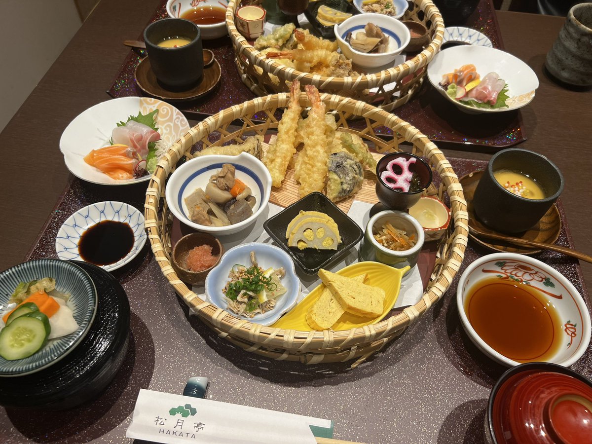 Enjoy_a_trip's tweet photo. ぷち帰省♡食べてばっかり
#福岡 #博多 #福岡グルメ #帰省 #地元 https://t.co/GvYpspOwEs