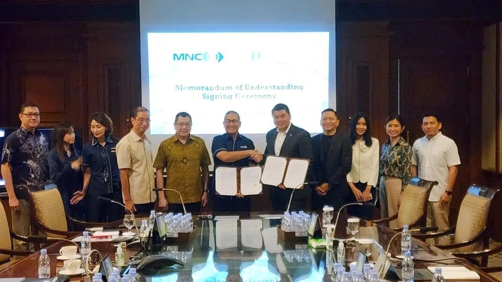SINDOnews's tweet photo. Repost dari Bapak @hary_tanoe
https://t.co/6tjXloAaRz
#HaryTanoesoedibjo #MoUSigning #BCAP #IncomeInsurance #Insuranve #JointVenture #Singapore #MNCGroup https://t.co/qLXF9nS6Ch