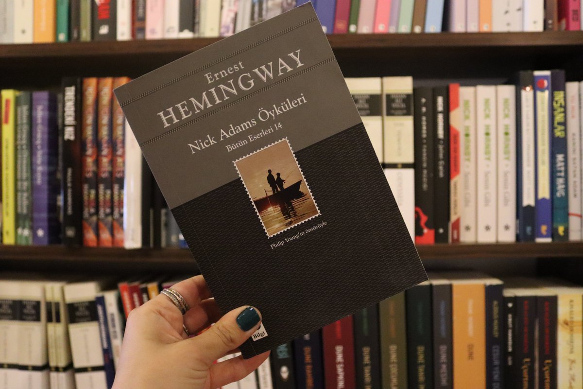 Ünlü Nick Adams Öyküleri, unutulmaz bir karakterin çocukluktan önce delikanlılığa, sonra da askerlik, gazilik, yazarlık ve babalığa adım atışını –yani, Hemingway'in yaşamıyla büyük paralellikler taşıyan bir olaylar dizisini– gözler önüne seriyor.
@BilgiYayinevi