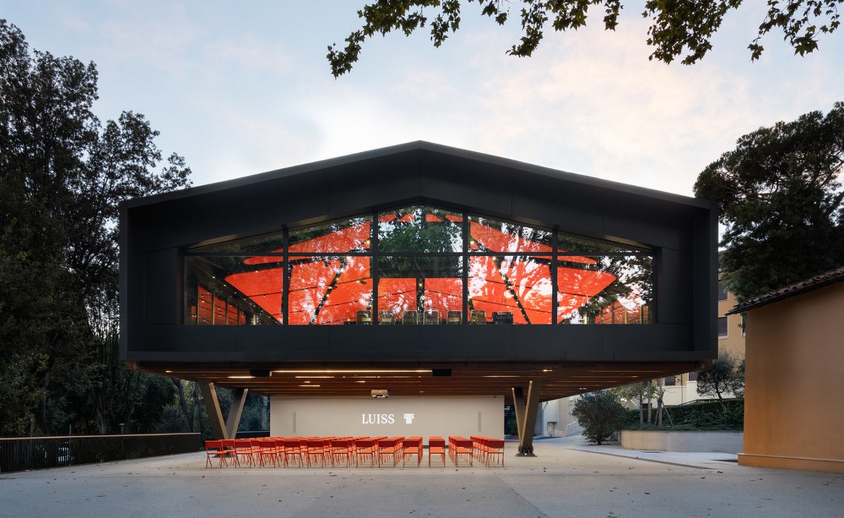 e_architect's tweet image. Alvisi Kirimoto introduces The Dome — a new hub surrounded by greenery for the LUISS Guido Carli University campus, designed in collaboration with Studio Gemma

e-architect.com/rome/luiss-gui…

#universitybuilding #rome #italy #architecture