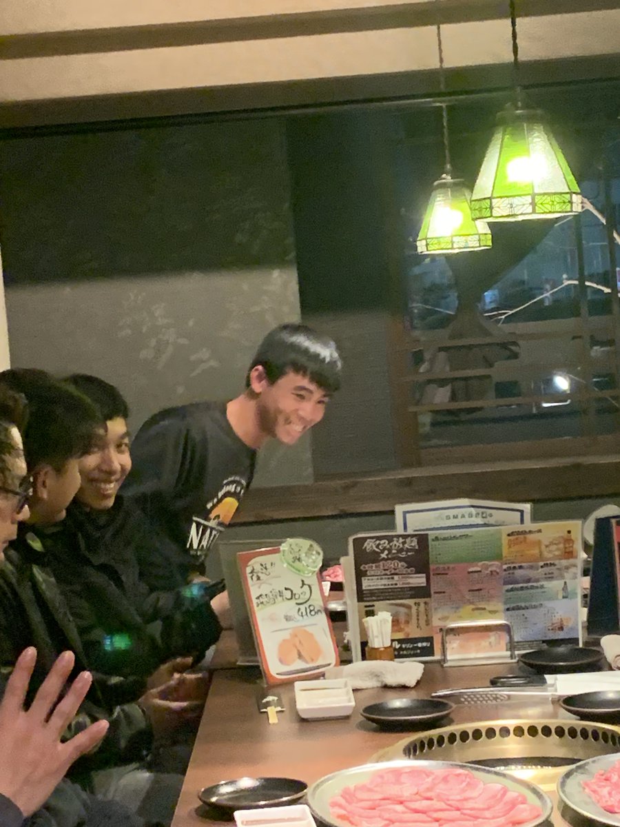 KY_techno_mind's tweet image. 先週の金曜日に新年会＆歓送迎会を行いました！！　たくさん食べて今年も頑張ります！　ベトナムから１人、戻ってきてくれた方がご挨拶をしたりと、楽しいひとときでした・・・　　　#企業公式相互フォロー　#橋梁　#建設