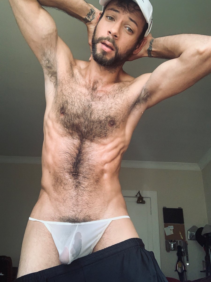 HugoOliverhugox's tweet photo. Sweaty https://t.co/ITf2TkKdo3