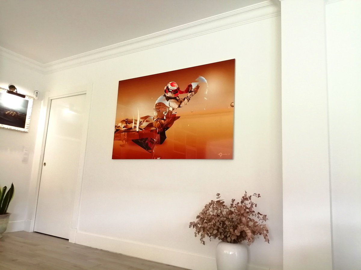 Decorando espacios
Decorating spaces
Spun_Off_2 / Kimi Räikkönen
Laboratory: sintesisdigital.es