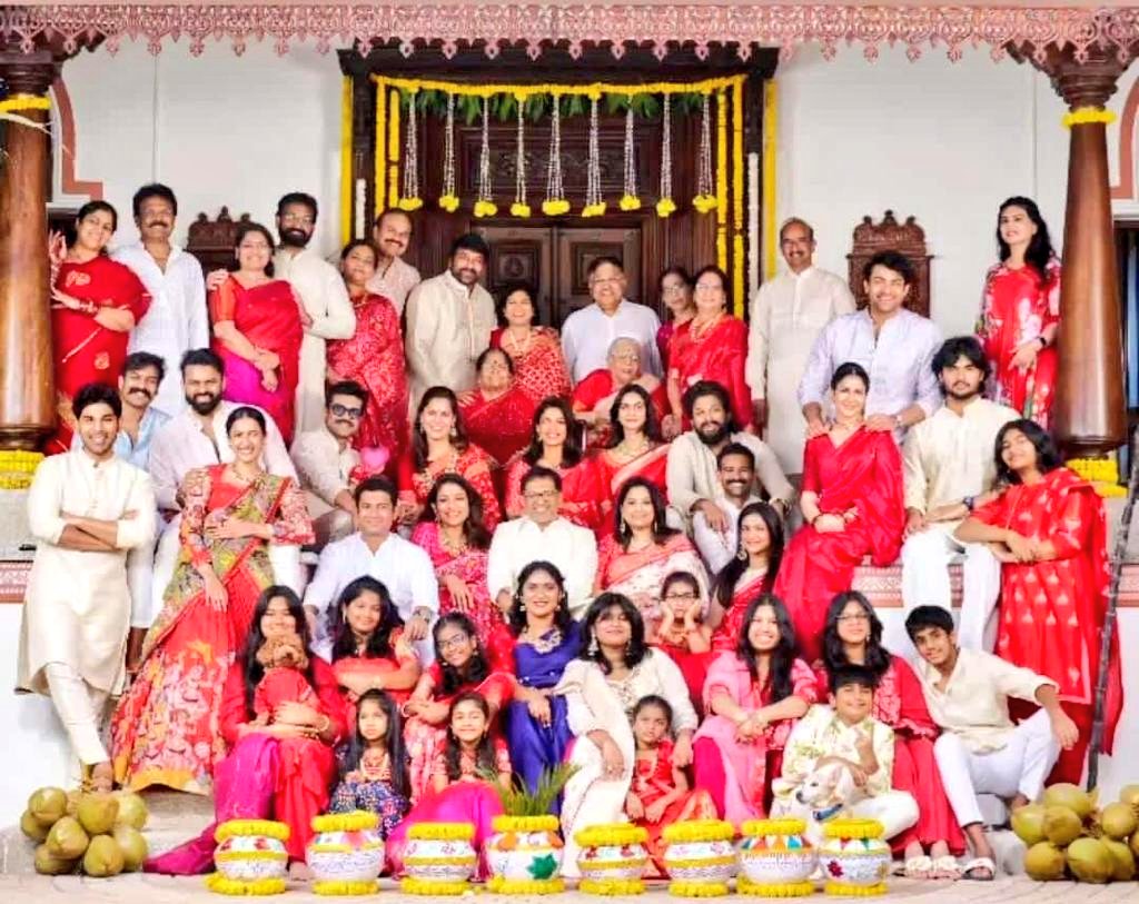 Gowtham__JSP's tweet image. Pic Of The Day 🔥🔥🔥🔥⭐⚡

MEGA SANKRANTHI 🔥🔥🔥🔥😍

@KChiruTweets @AlwaysRamCharan @IAmVarunTej @IamSaiDharamTej 

#HappySankranthi #Sankranthi2024