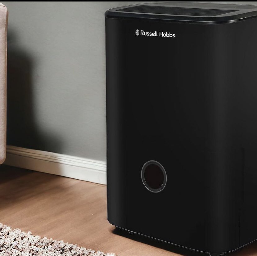 Every homes new best friend for winter time and a must have for drying laundry indoors to help reduce damp! 

We have a great selection of dehumidifying available in store in a variety of sizes! 

To find out more, drop in to us at 88 West Street or call us 041-9838505 #louthchat