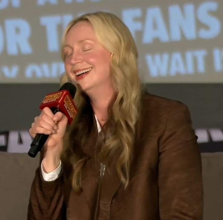 JennaOfTarth's tweet photo. HAS ANYONE SEEN HER? 

THERE'S A BUNCH OF LESBIANS ON THE VERGE OF CRYING FOR HER ABSENCE https://t.co/nHDD91t98K