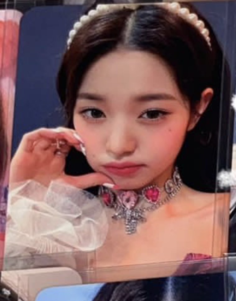 sim (▰˘◡˘▰)🫧 saw txt,enha,skz❕ tweet media